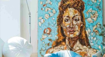 photo-1526056047424-9ba7a120fa79-683×1024